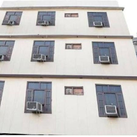 Hotel Sartaj inn Amritsar Exteriör bild