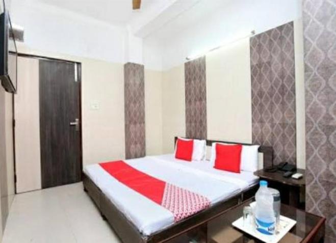 Hotel Sartaj inn Amritsar Exteriör bild